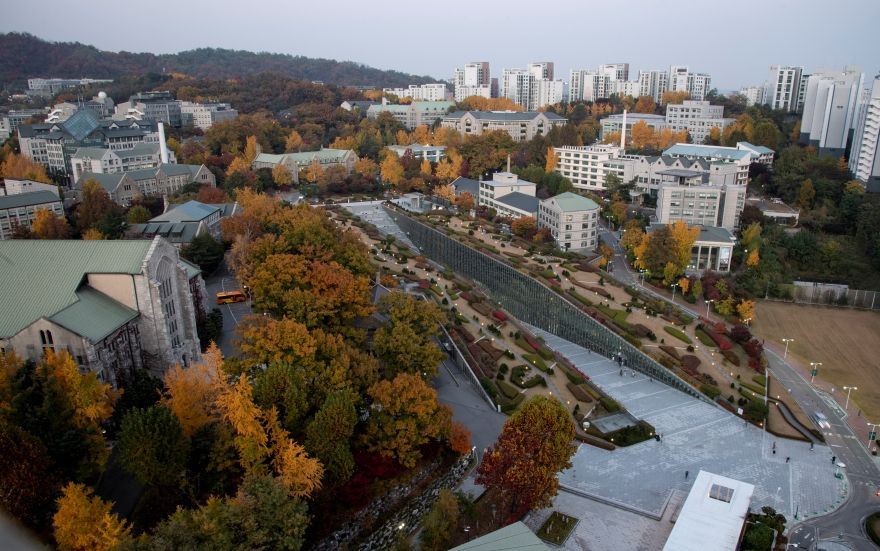 Кампус Ewha Womans University