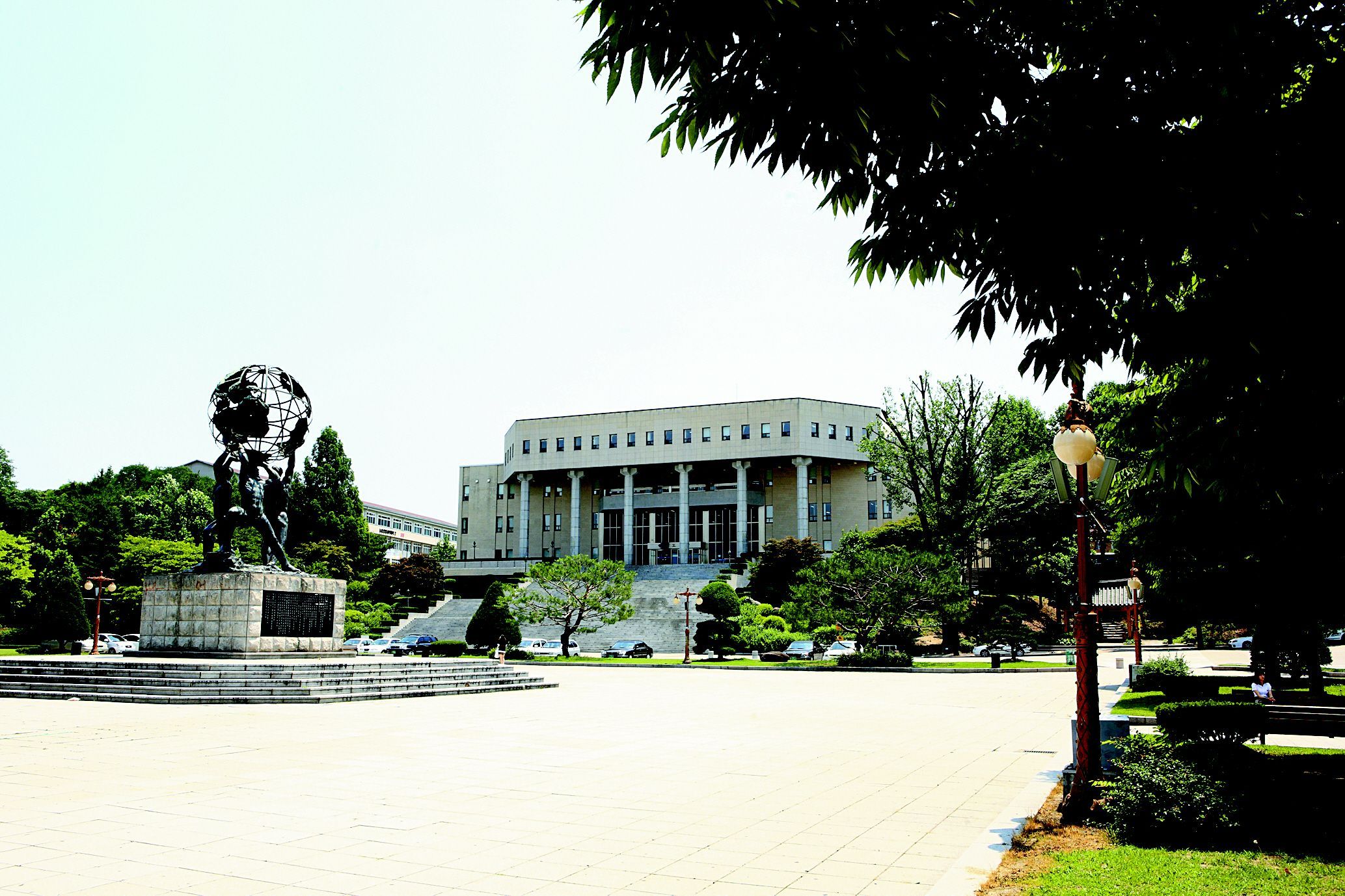 បរិវេណ Kangwon National University